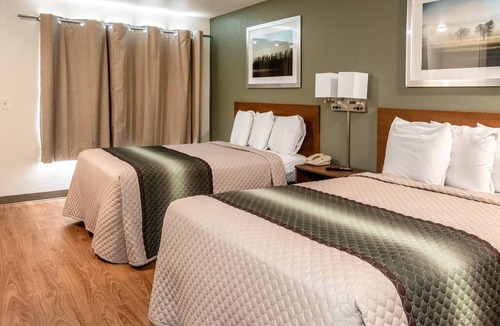 Springfield Hotel | HomeTowne Studios By Red Roof Eugene - Springfield
