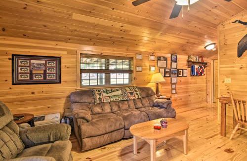 St George House | ‘Hooah’ Cabin Retreat w/Grill & Step-Free Access