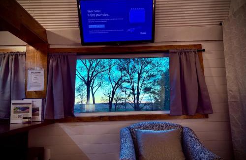 Burbank Ski Chalet | Hope's Hideaway