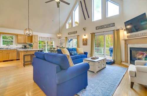 Conway House | Hot Tub & Private Beach Access! North Conway Home
