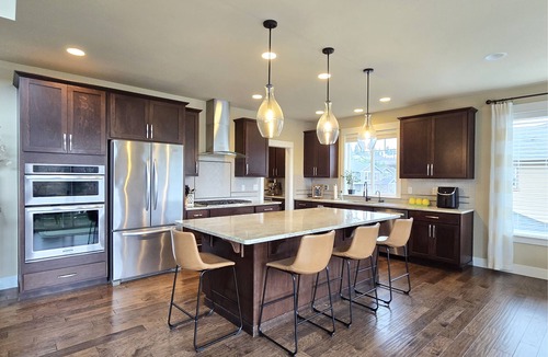 Inglewood-Finn Hill House | Huge, Luxe Retreat with A/C Near Woodinville Wineries