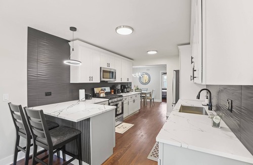 Darien House | Humble: 5BR-4BT Spacious house w/Fenced Yard