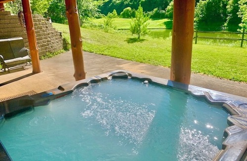 Dorchester Cabin | Hunters Hollow Lodge W/Outdoor Hot Tub & New Swimming Pool