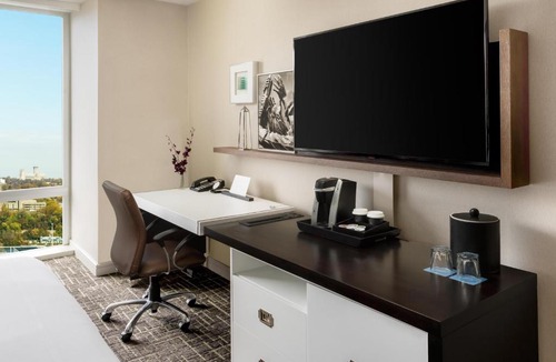 Rosslyn Hotel | Hyatt Centric Arlington