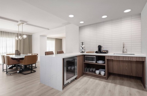Irvine Business Complex Hotel | Hyatt Regency Irvine