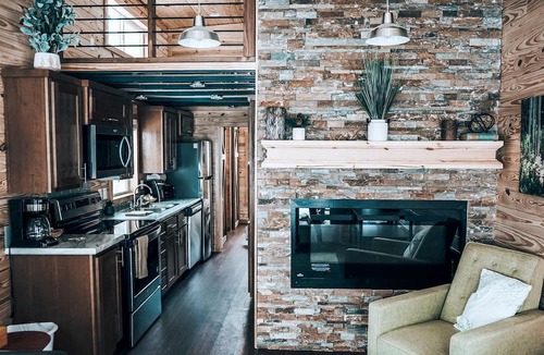 Mesa Cabin | Impressive Tiny House Rental for Great Mountain Getaways in Colorado