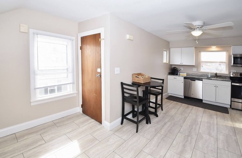 Blue Ash House | In the Heart of Blue Ash- close to Kenwood Mall