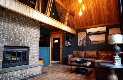 Hammondsport House | Incredible Secluded Cabin with Barrel Sauna, Fire Pit and Deck for an Unforgettable Getaway in the Finger Lakes in New York