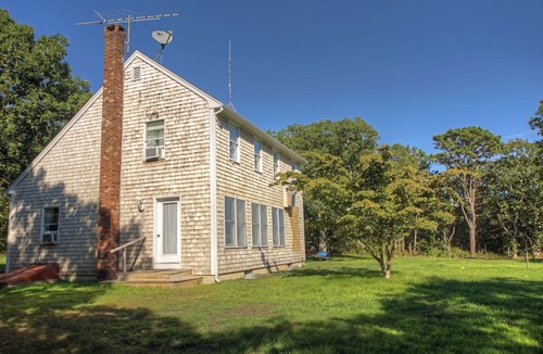Edgartown House | Inquire about spring 2027 special extended stay pricing