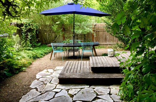 West Eugene House | Jackson Star: A Modern Mid-Century Dream near University of Oregon