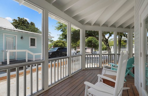 Seaside House | Just Renovated New Tower w/Stunning Gulf Views + 2 Adult Bikes!