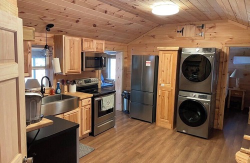 Gilbert Cabin | KING BED Cozy Cabin on the Hatfield McCoy trails