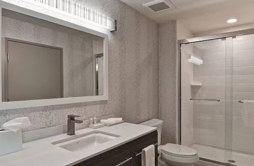 Lake Hamilton Hotel | Kitchen Queen Studio 0.1mi to Lake Hamilton Marina w/Pool & Hot Breakfast