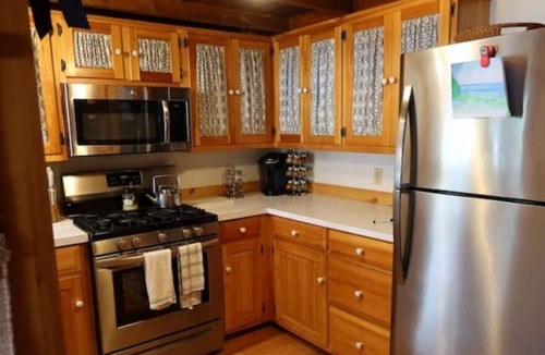 Bradford House | Lake Massasecum Waterfront Home