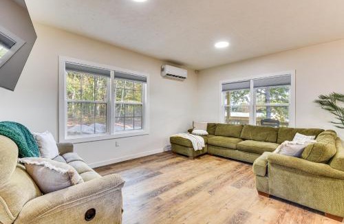 Farmington House | Lake-View Home in Statham w/On-Site Fishing