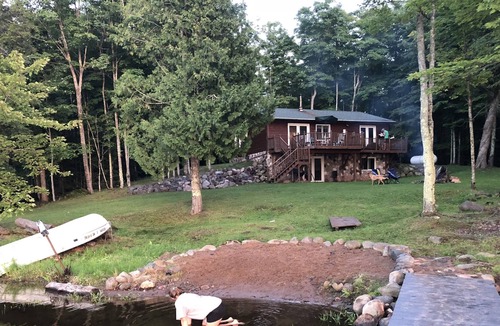 Watersmeet Cottage | LakeFront Cottage W/Sand Beach! Quiet, Family Friendly Cottage W/700' Frontage