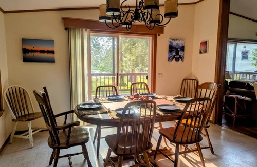 Hayward House | Lakefront Hayward Retreat, 3BR/2BA, Sleeps 9, Private Dock, Walk to Downtown