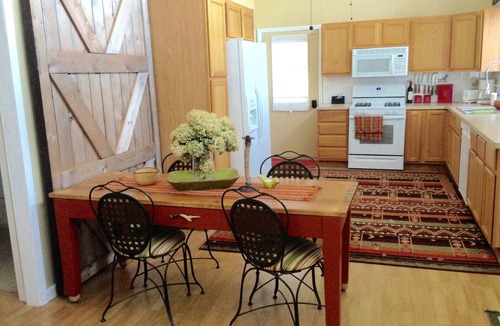 White Cloud Cabin | Lakefront Home atop a small bluff with Awesome views of Diamond Lake
