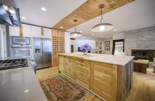 Winchester House | Lakefront Lodge on Tims Ford Lake