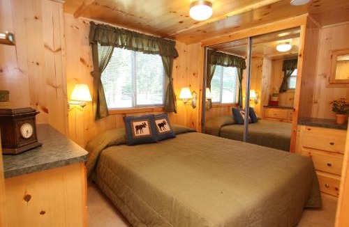 Milton Resort | Lakeland RV Campground Loft Cabin 1