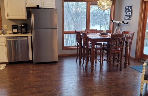 Luck Cabin | Lakeside home with plenty of amenities for all, on river fed Lake!