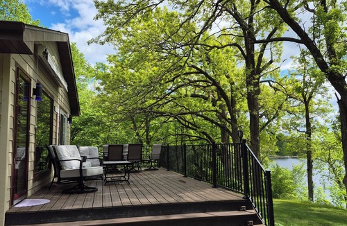 Luck Cabin | Lakeside home with plenty of amenities for all, on river fed Lake!