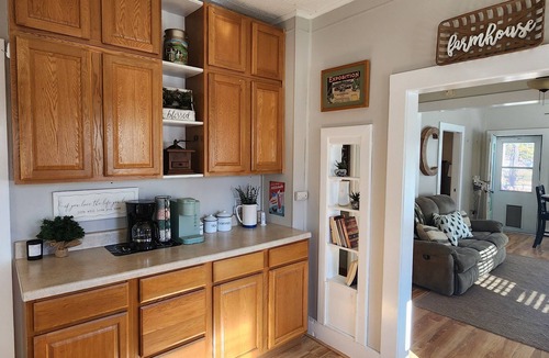 Cleora House | Lakeview, 4 beds, boat parking & ramp, at Red Arrow Marina