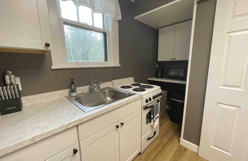 Round Lake Apartment | Lakeview Suite near SPAC & Saratoga Racetrack