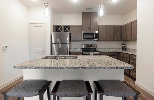 Buda Apartment | Landing | Amazing 1BD, Game Room, Gym