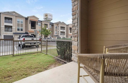 Buda Apartment | Landing | Amazing 1BD, Game Room, Gym