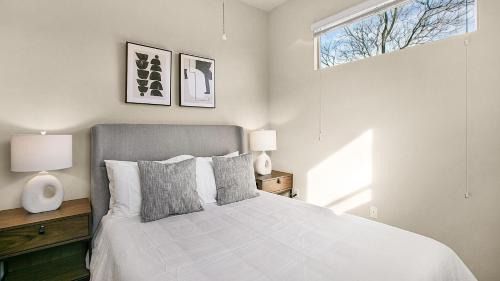 Windsor Apartment | Landing Apartments - The Preserve at Great Pond