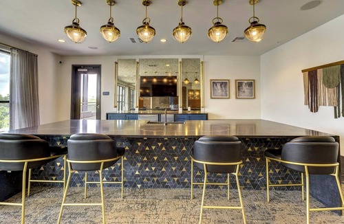 MLK Apartment | Landing | Beautiful 1BD, Rooftop Lounge, Gym