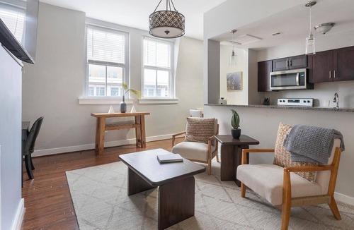 Downtown Baltimore Apartment | Landing | Beautiful 1BD in University of Maryland