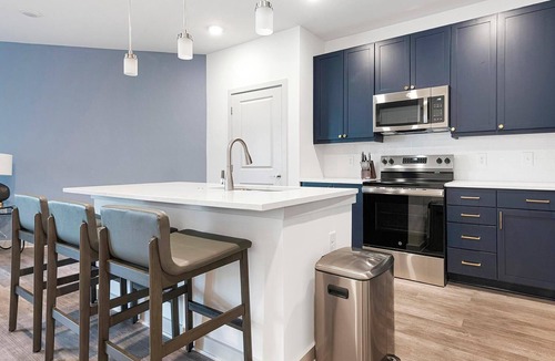 Huntsville Apartment | Landing | Chic 1BD, Gym, Yoga Studio
