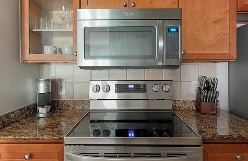Falconhead Apartment | Landing | Incredible 1BD in Bee Cave