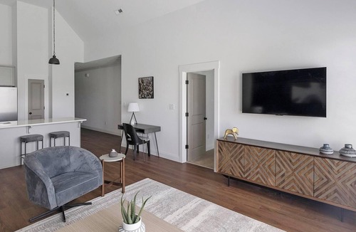Athens Apartment | Landing | Incredible 2BD, Clubhouse, Gym