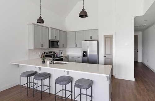 Athens Apartment | Landing | Incredible 2BD, Clubhouse, Gym