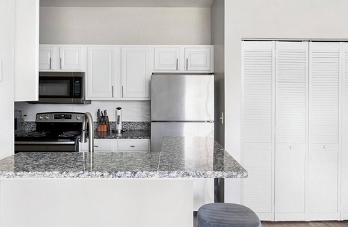 Murfreesboro Apartment | Landing | Modern 1BD, Gym, Clubhouse