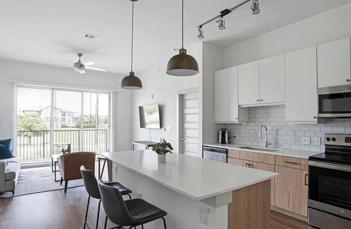 Austin Apartment | Landing | Spectacular 1BD, Clubhouse, Gym