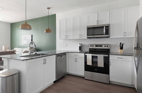 Kyle Apartment | Landing | Stunning 1BD, Gym, Clubhouse