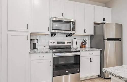 San Marcos Apartment | Landing | Stunning 1BD, Gym, Clubhouse