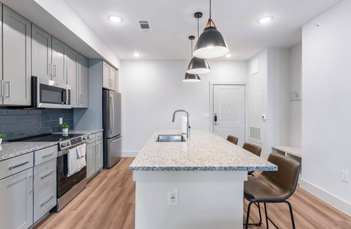 San Marcos Apartment | Landing | Stunning 2BD, Yoga Studio, Clubhouse