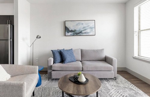 Haltom City Apartment | Landing | Stylish 1BD, Courtyard, Clubhouse