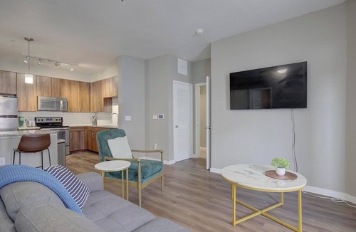 Terrell Heights Apartment | Landing | Stylish 2BD, Clubhouse, Courtyard