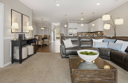 Osage Beach Condo | Lands End Condo - No Steps! Sleeps 6-8. Large Sectional Sofa. Inquire for Slip.