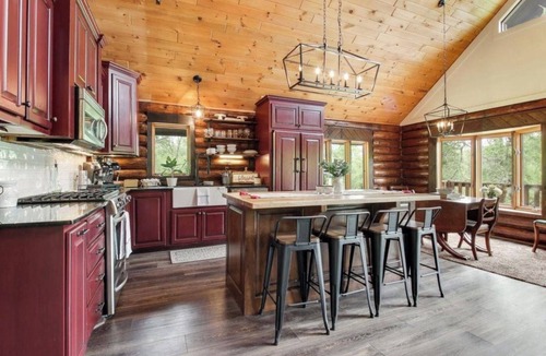 Hayward Ski Chalet | Large Chateau w stream, 12 acres, close to ATV, Snowmobile, trails- Hayward WI