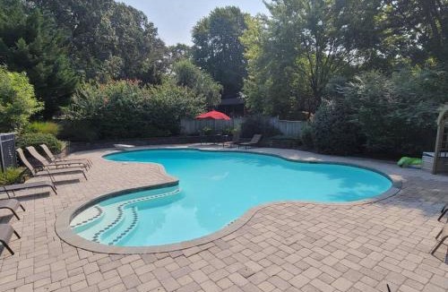 Severn House | Large Home with Private Pool, Gym, Sauna, 7 Bedrooms, Sleeps 21