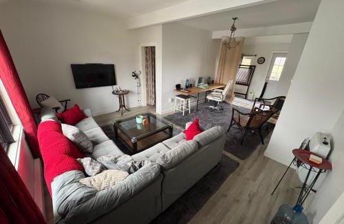 Portsmouth Apartment | Large King Suite Completely Private Space Stay close enough to Newport without the Noise