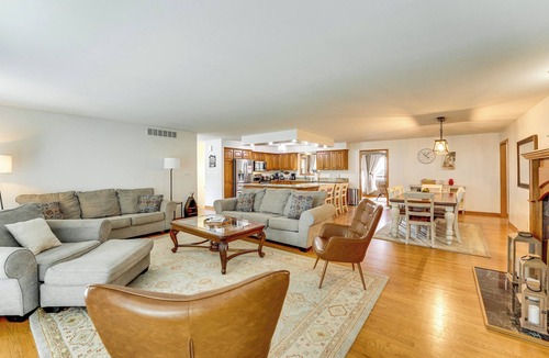 Grove Cottage | Large Lakefront Home Pool, Hot Tub & Boat Dock