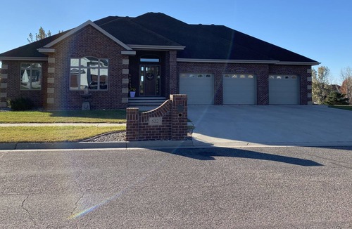 Watertown House | Large modern house , sleeps 8.